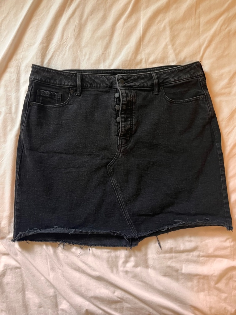 Old Navy Women's Plus Size Black Denim Skirt - 20 - Picture 3 of 10